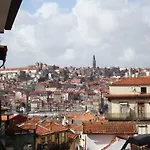 Gaia Porto بيت شباب *