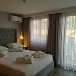 Gaia Porto *