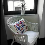 Gaia Porto *