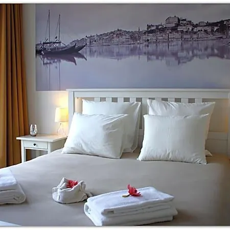 Vandrarhem Gaia Porto *