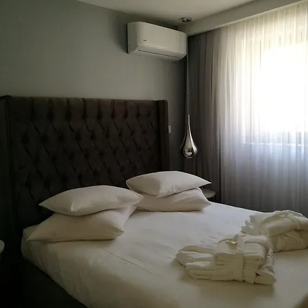 盖亚波尔图旅馆 旅馆 *